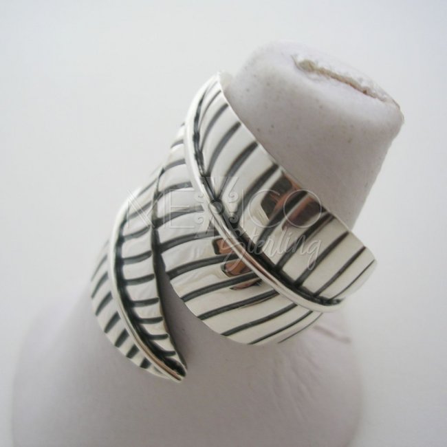 Mexican Sterling Silver Ring with Nature Motif