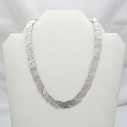 Delicate Silver Hammered Puzzle Necklace