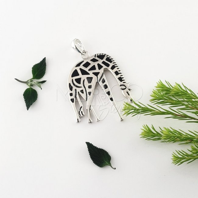 Taxco Silver Playful Giraffe Pendant - Click Image to Close