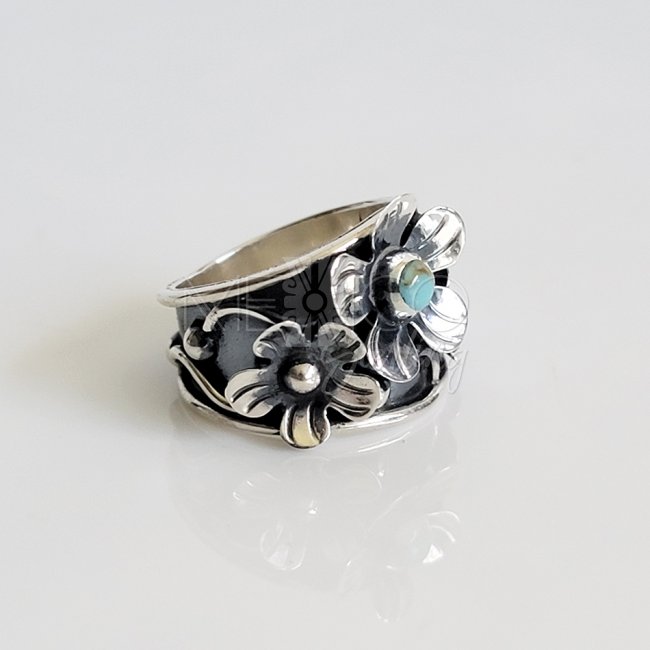 Flower Oxidized Silver and Turquoize Ring