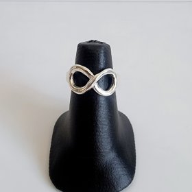 Taxco Silver Infinity Symbol Ring