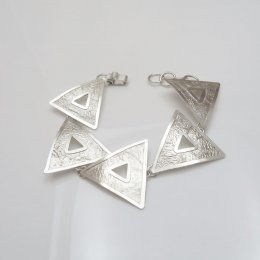 Silver Geometry in Fashion Bracelet