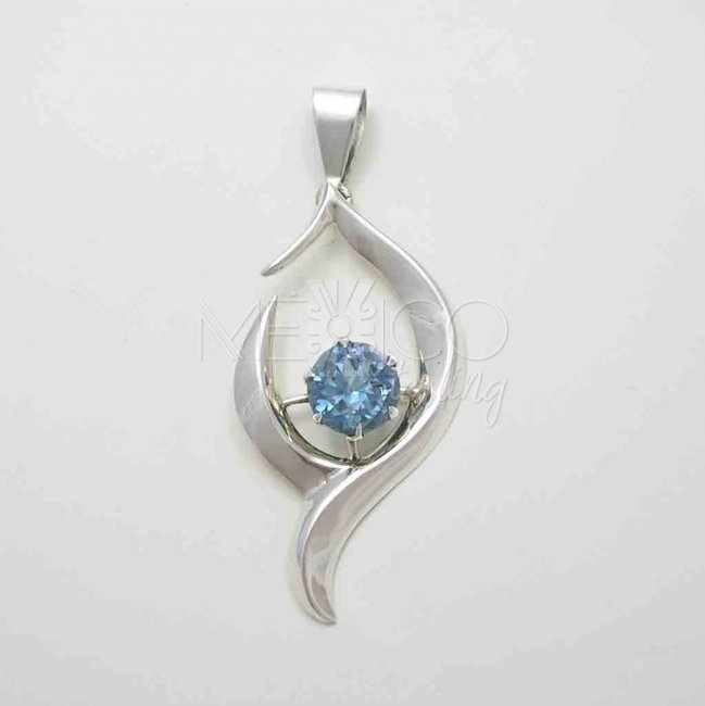 Vintage Sterling Silver and Zirconia Pendant - Click Image to Close