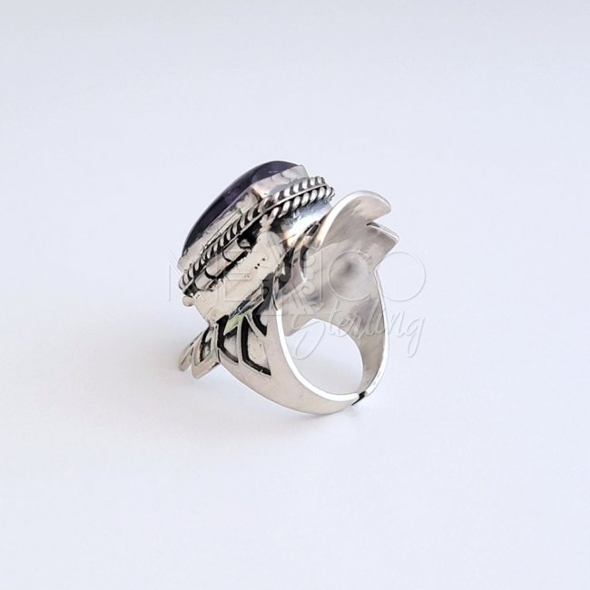 Aztec Beauty Silver Amethyst Poison Ring
