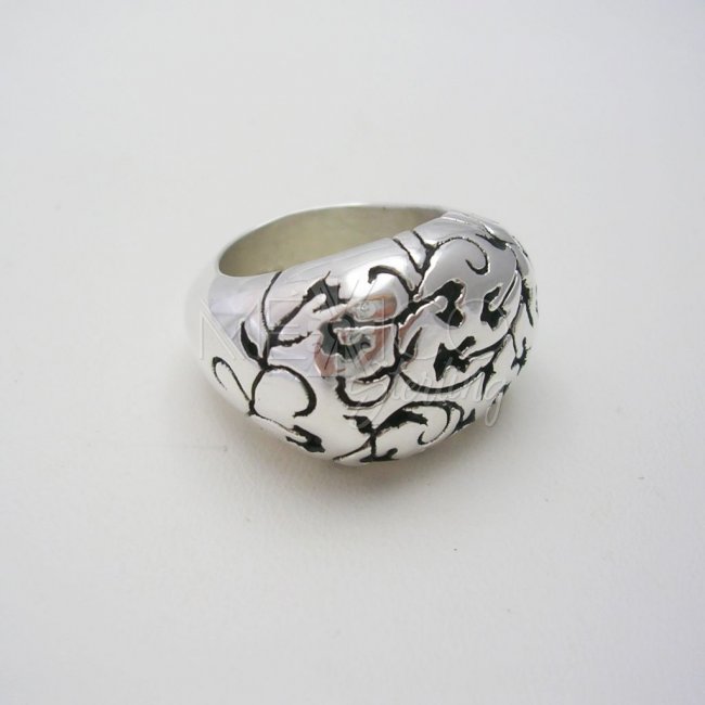 Taxco Silver Ring with Ivy Oxidized Decoration