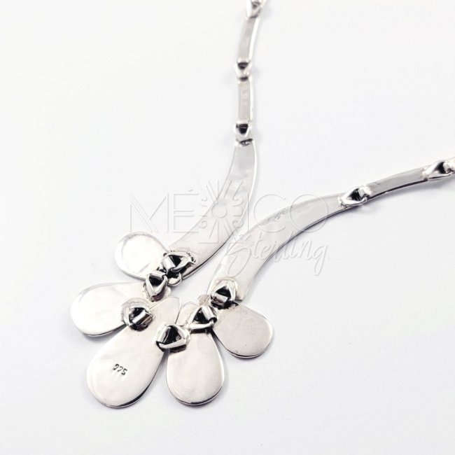 Taxco Lovely Flower Silver Necklace