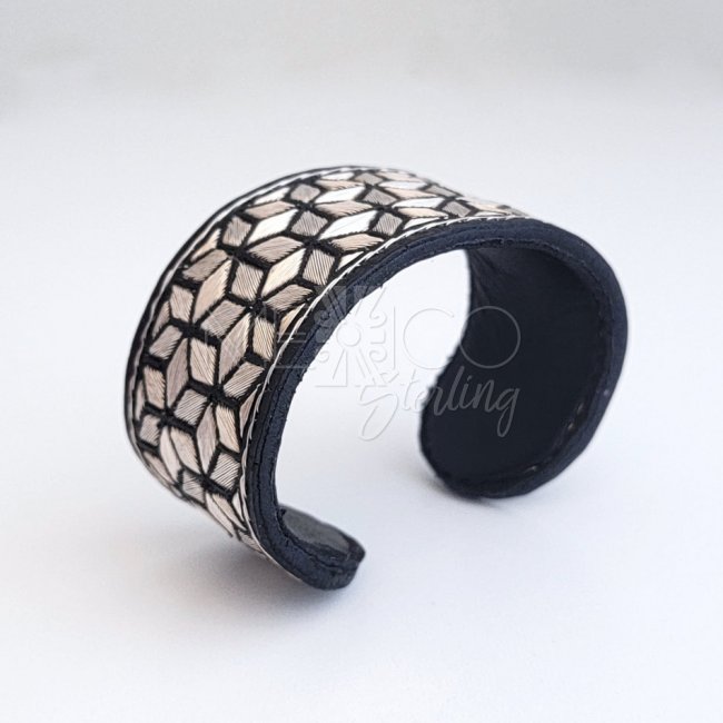Cubism Dream Taxco Silver-Leather Cuff