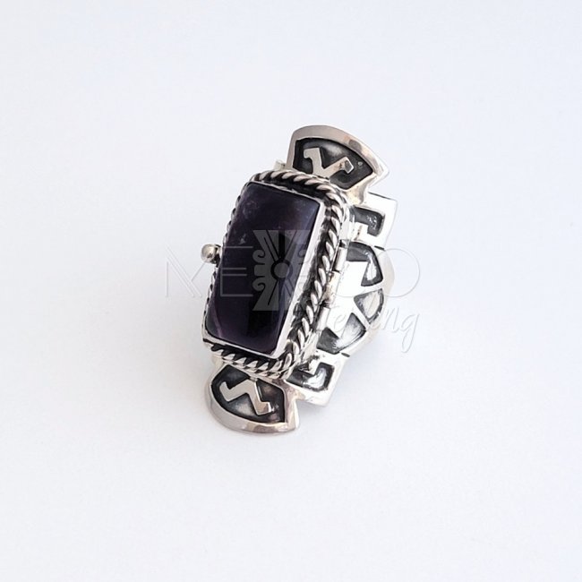 Aztec Beauty Silver Amethyst Poison Ring