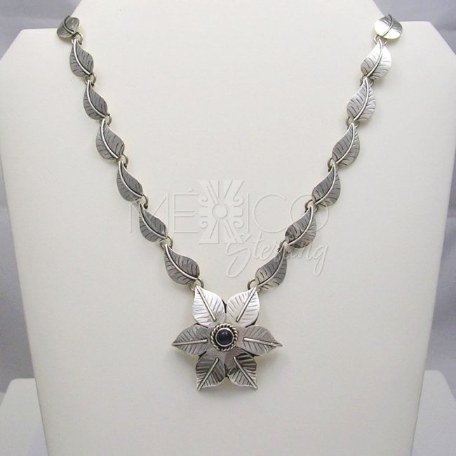 Taxco Silver Designer Necklace - Click Image to Close