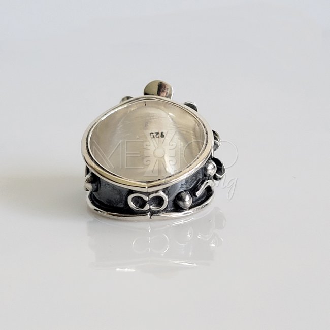 Flower Oxidized Silver and Turquoize Ring