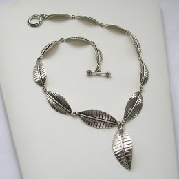 Taxco Silver Necklace with Carved Leaves