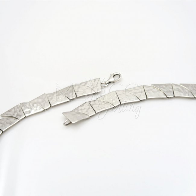 Delicate Silver Hammered Puzzle Necklace