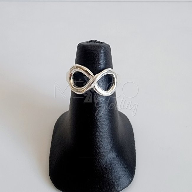 Taxco Silver Infinity Symbol Ring