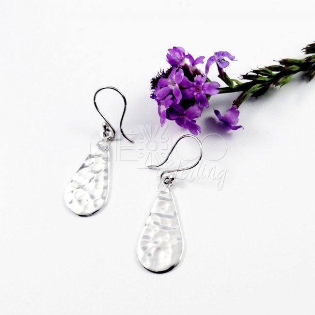 Hammered Tear Drop Silver Earrings - Click Image to Close