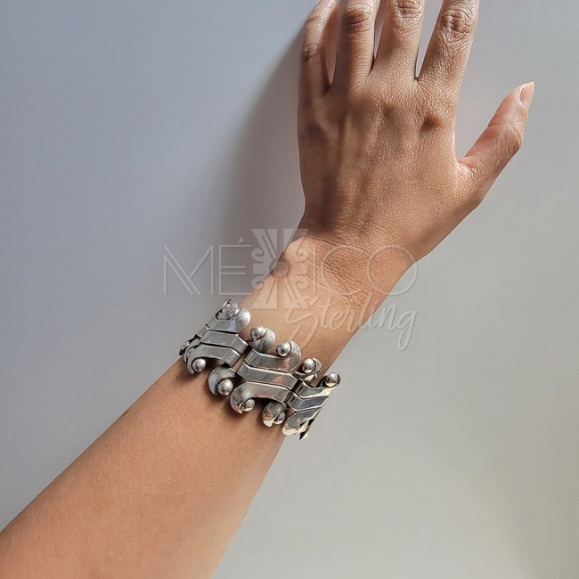 Vintage Mexican Silver Ethnic Borders Bracelet