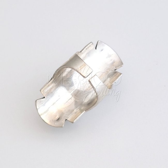 Aztec Beauty Silver Amethyst Poison Ring