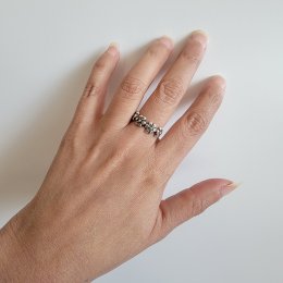 Cute Sterling Silver Daisies Ring