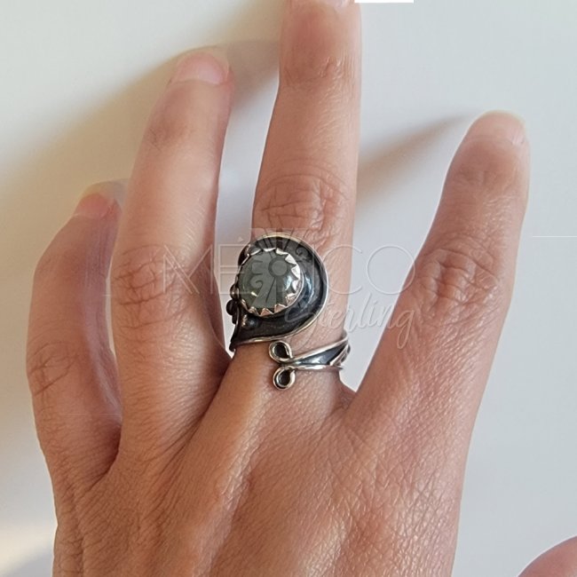 Oxidized Silver Peridot Mermaid Ring