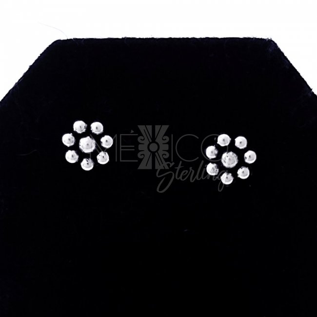 Cute Sterling Silver Flower Stud Earrings